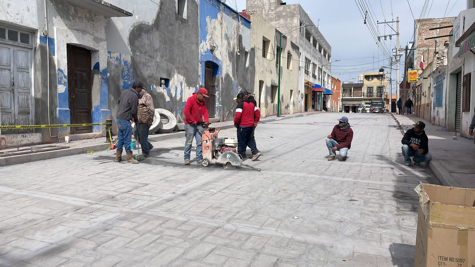 GOBIERNO AVANZA EN LA RECONSTRUCCIÓN DE CALLES EN VENADO.