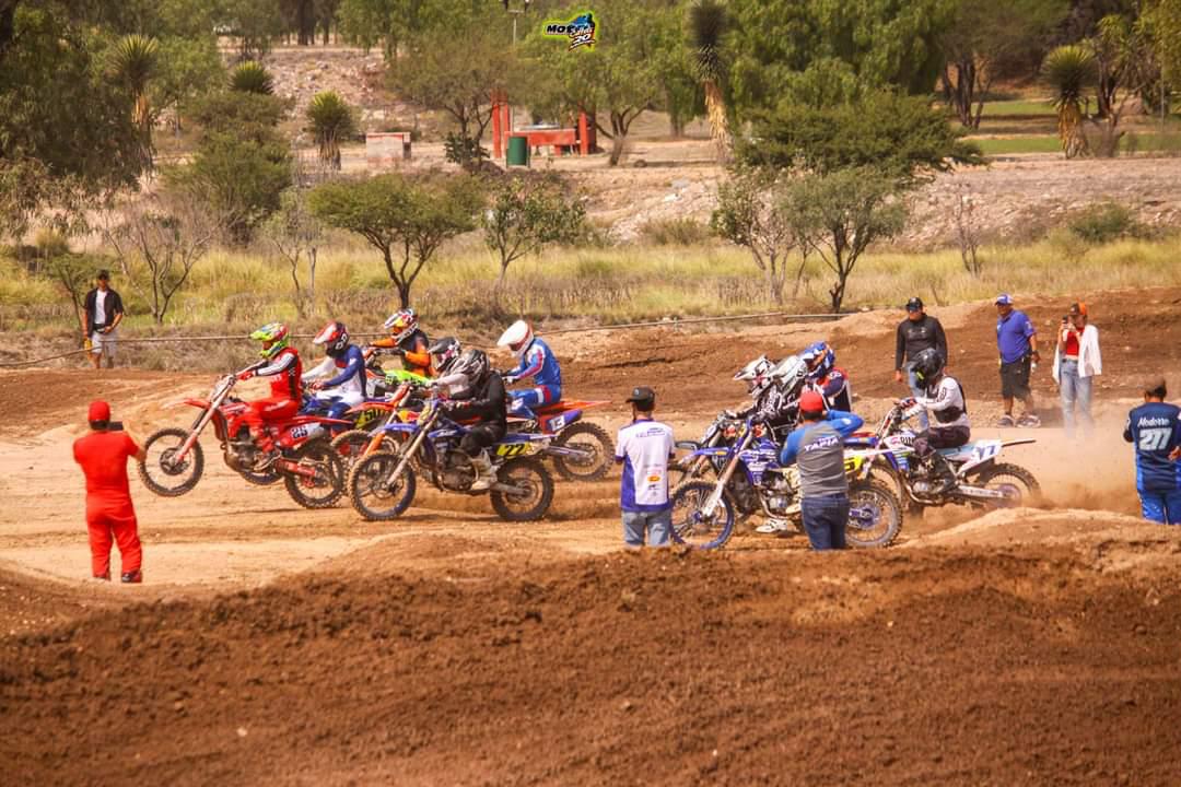 RECIBE PARQUE TANGAMANGA CAMPEONATO DE MOTOCROSS