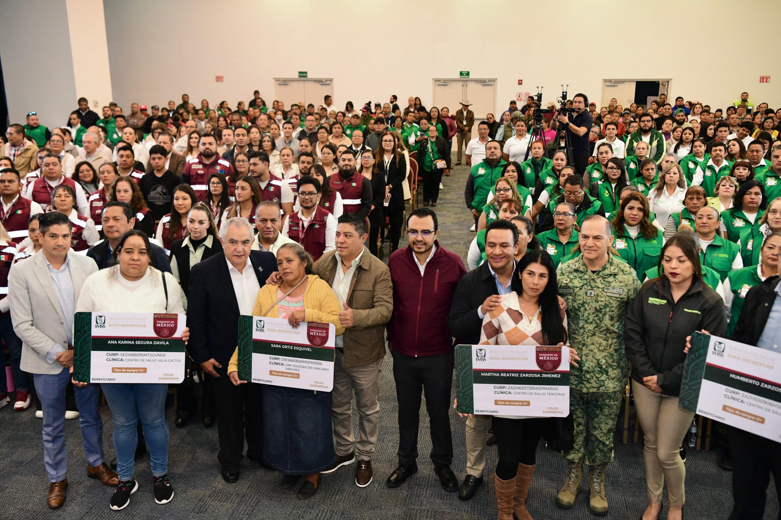 RICARDO GALLARDO ENTREGA TARJETAS DE IMSS-BIENESTAR PARA ATENCIÓN MÉDICA