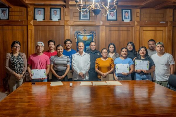 Egresan 33 nuevos alumnos de la séptima generación de la escuela de manejo “Jóvenes al volante” de CDFDZ