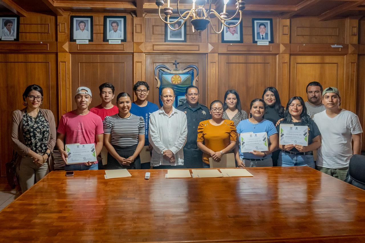 Egresan 33 nuevos alumnos de la séptima generación de la escuela de manejo “Jóvenes al volante” de CDFDZ