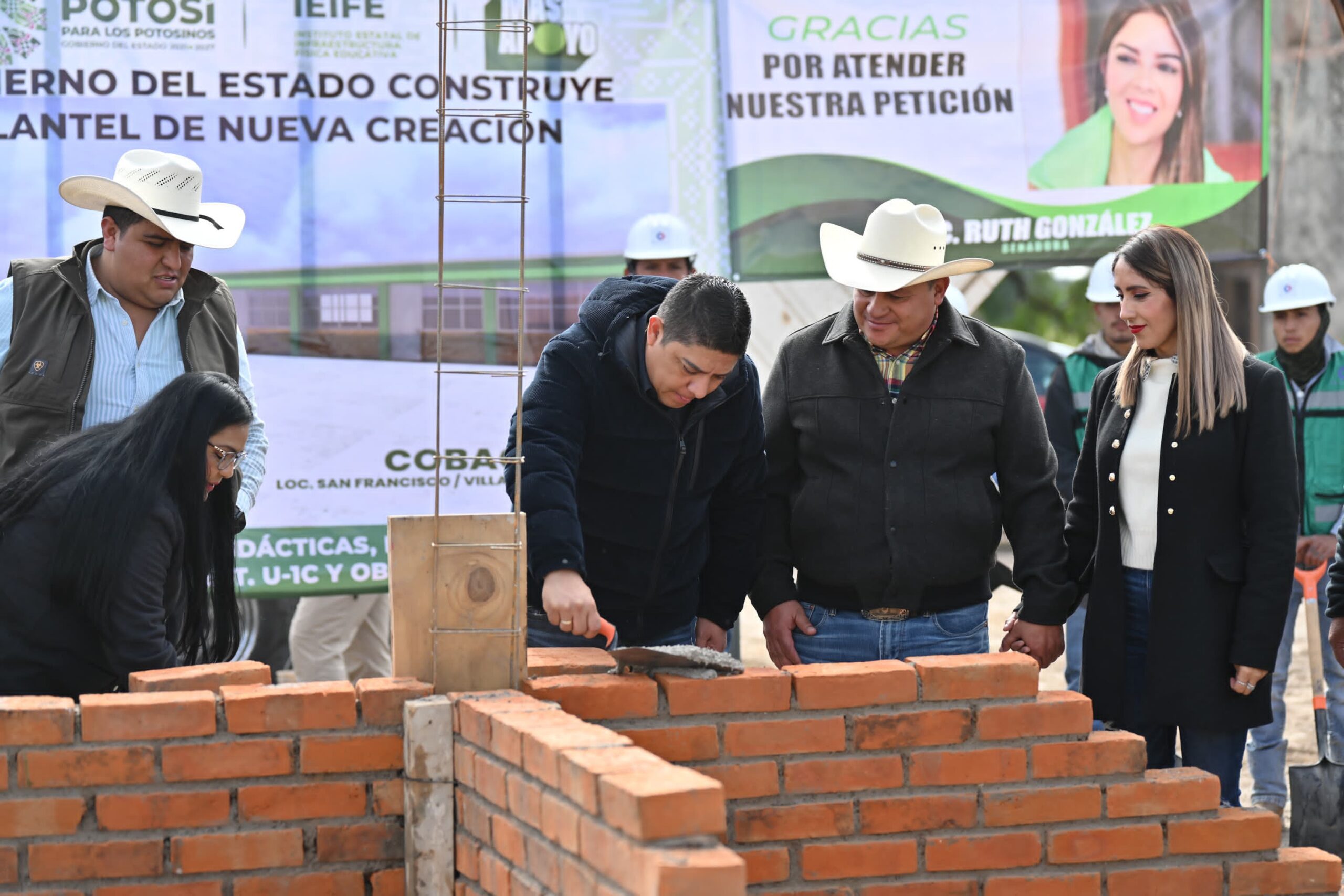 RICARDO GALLARDO INICIA CONSTRUCCIÓN DE COBACH EN VILLA DE ARRIAGA 